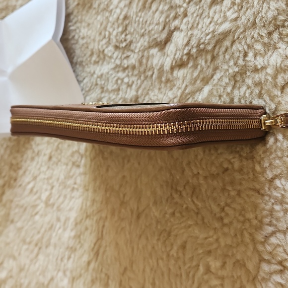 NWOT Coach Signature Leather Zip Around Long Wallet 🤎💛 - Picture 6 of 16